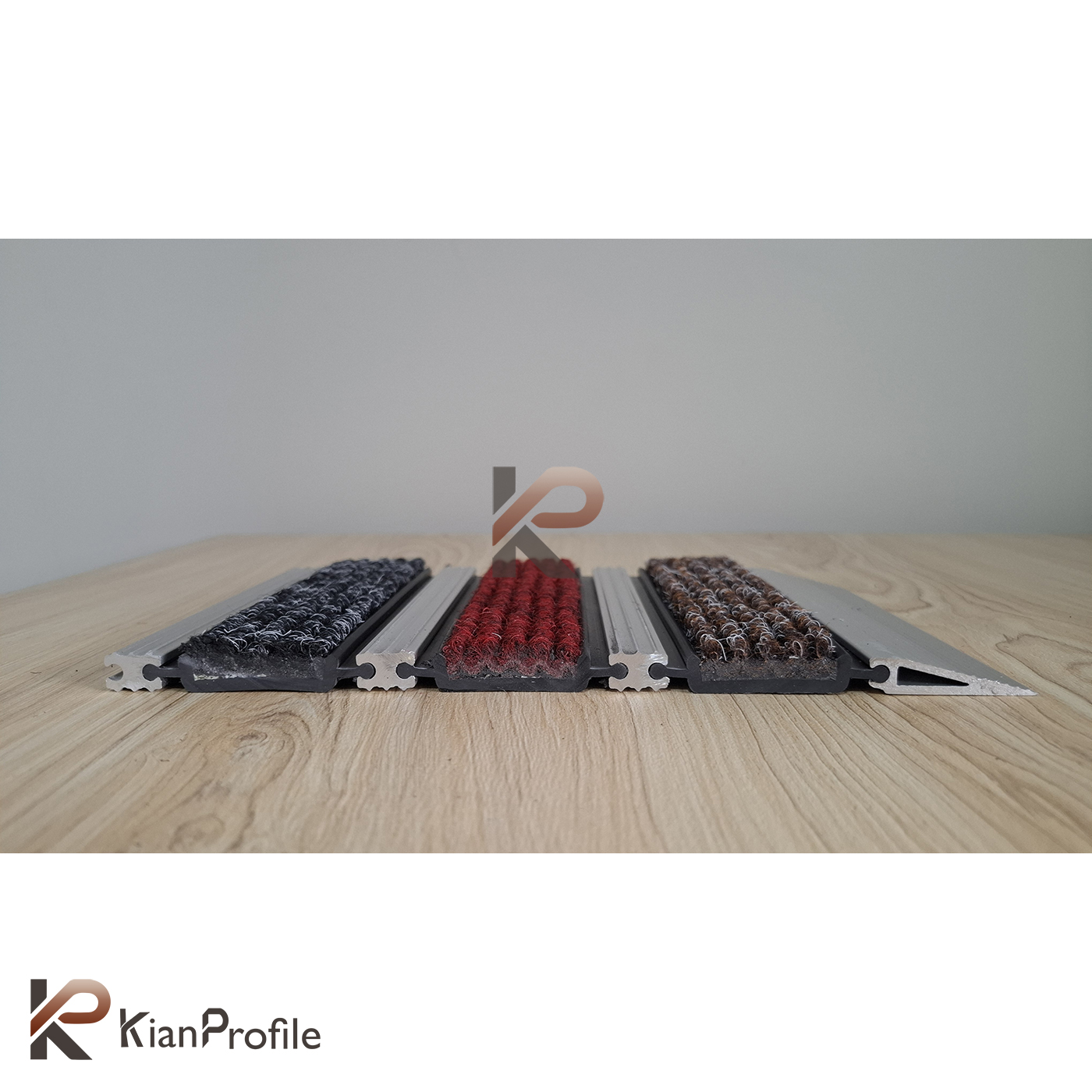 پادری آلومینیومی یک سانتی کد D250 با رویه موکت