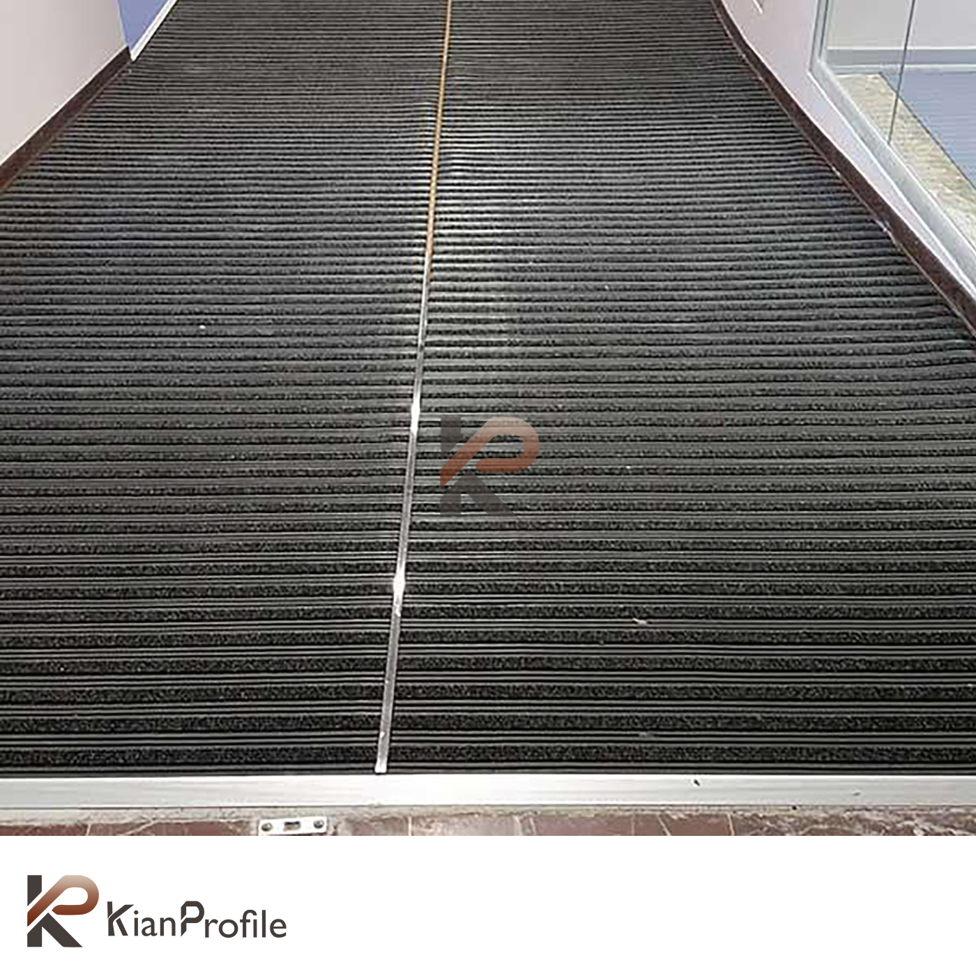پادری پی وی سی کد D750 با رویه PVC و موکت